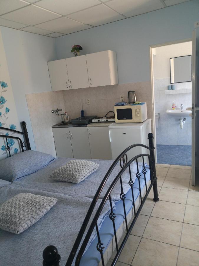 דירות Veľký Meder Hodosi Apartman מראה חיצוני תמונה