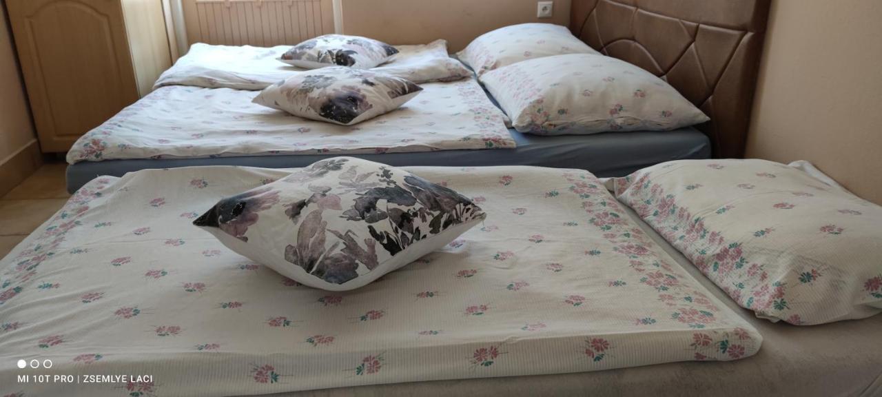 דירות Veľký Meder Hodosi Apartman מראה חיצוני תמונה