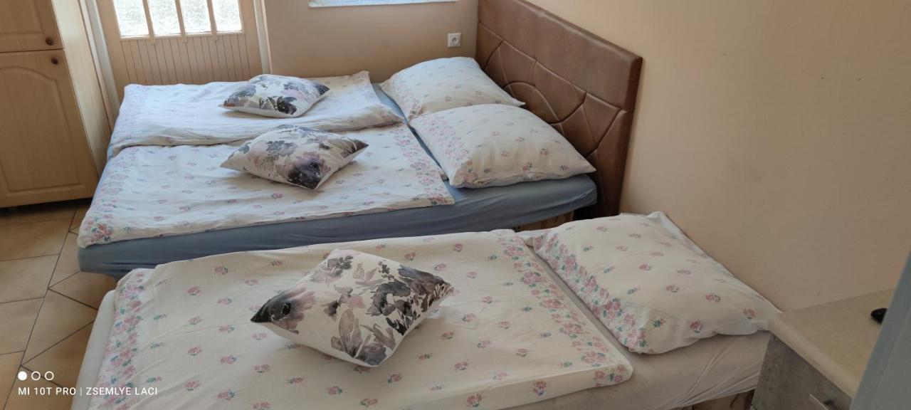 דירות Veľký Meder Hodosi Apartman מראה חיצוני תמונה